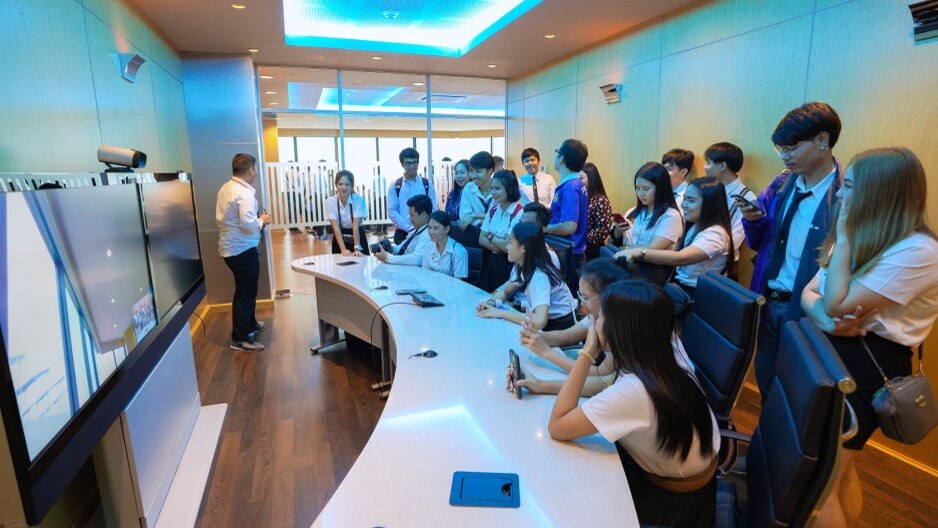 Thonburi-University-1