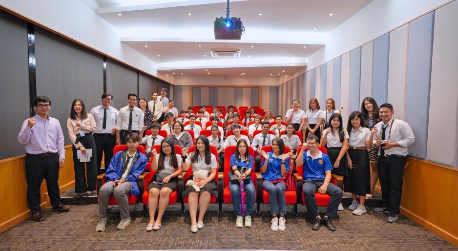 Thonburi-University-4