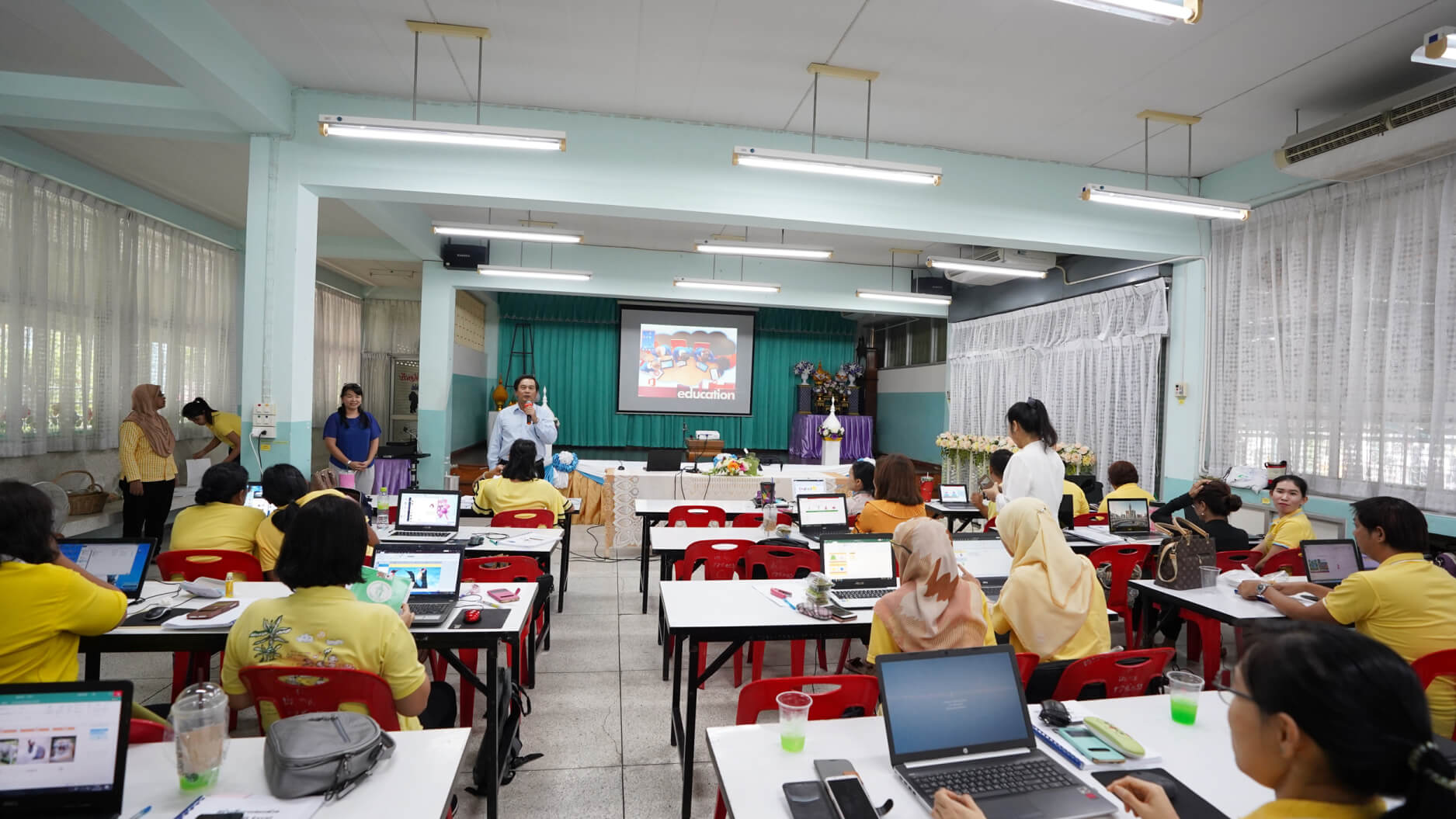 Metro-csr-Surao-Charakhe-Khop-School-3